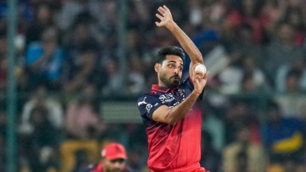 Bhuvneshwar Kumar vs RR Batters