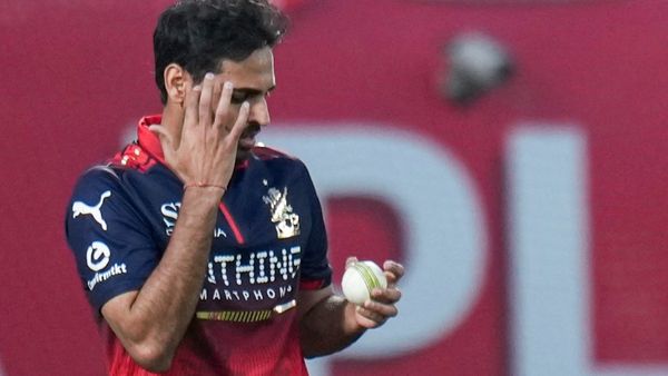 Bhuvneshwar joins hands with India star to register Unwanted Record