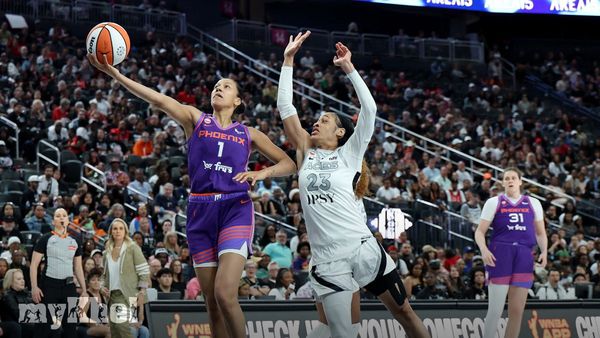 Phoenix Mercury Beat Las Vegas Aces 99-66 To Open WNBA Season