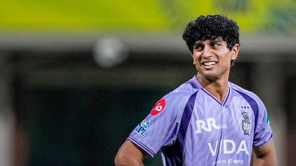 IPL 2026: KKR Player leaves Camp to prepare for Test Cricket, Didn't get a Single Game!