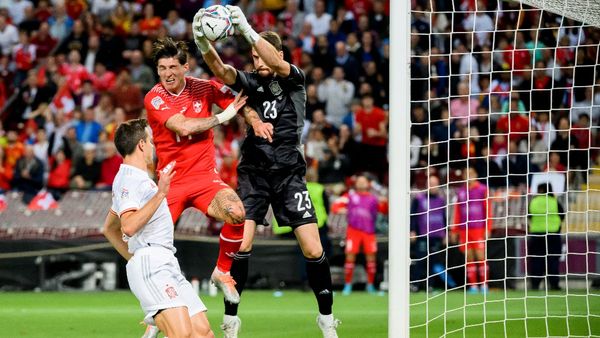 Unai Simon Breaks 36-Year-Old FIFA World Cup Clean Sheet Record as Spain Put 3 Past Austria