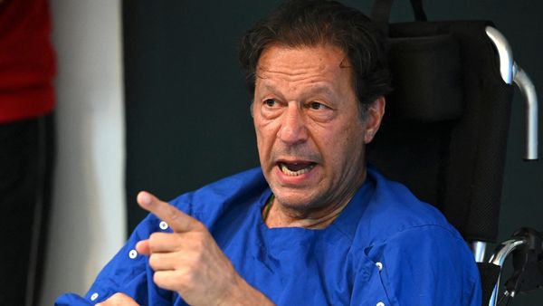 Two Former Pakistan Captains speak up for Imran Khan as Health Concerns Grow