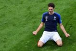 Benjamin Pavard not signing with Bayern Munich after 'one last year in Germany'