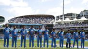 చేతికి నల్లటి రిబ్బన్లతో బరిలోకి దిగిన భారత జట్టు.. కారణం తెలిస్తే కన్నీళ్లు ఆపకోలేరు!