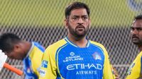 MS Dhoni: சிஎஸ்கே-வை விட்டு வெளியேறிய தோனி.. வீட்டுக்கு சென்றார்.. அணி நிர்வாகத்துடன் மோதலா?