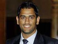 Angry Fans Burn Indian Skipper Ms Dhoni Effigy