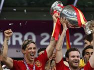 Euro 2012 Fernando Torres Wins Golden Boot Award