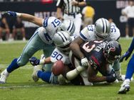 Us Football Coach Teaches Lessons Life His Team Members