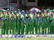 Celebrity Cricket Team Kerala Strikers Striked Off Plane Kochi