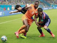 Fifa World Cup 2014 Japanese Fans Clean Up Stadium After Team S Loss