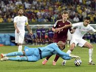 Wc 2014 Algeria Draw With Russia 1 1 Reach Round Of 16 First Time