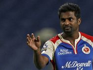 Don T Bowl Deliveries That Violate 15 Degree Rule Says Muttiah Muralitharan