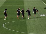 Past Counts Nothing Champions League Quarter Final Atletico Coach Simeone