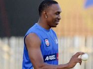 Ipl West Indies Player Dwayne Bravo Roams In Chennai Shakes Legs Lungi Dance Video