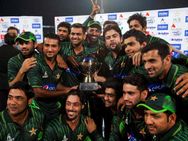 Shoaib Malik Mohammad Sami Back In Pak Odi Squad For Zimbabwe Series