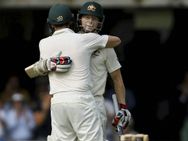 Ashes Chris Rogers Suffers Dizzy Spell While Batting Retires Hurt