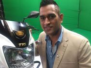 Why Captain Cool Dhoni Engaged In Twitter War Challenged Former England Cricketer