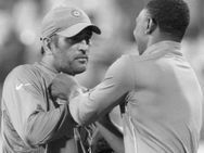 When Dwayne Bravo Grabbed Ms Dhoni S Collar After Losing Warm Up Match