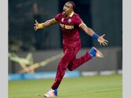 Watch Urvashi Rautela Champion Dwayne Bravo Sizzle On Dance Floor Video