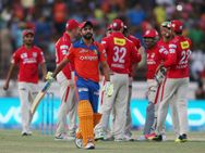 Gujarat Lions Ravindra Jadeja Reprimanded Showing Dissent