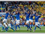 Euro 2016 Brazil Born Eder Sends Italy Into Last 