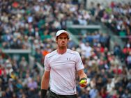 Wimbledon Andy Murray Cruises Into Last 16 After Djokovic Exit