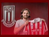 Official Stoke City Sign Liverpool S Joe Allen