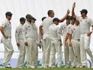 st Test Australia Bowl Sri Lanka 117 On Opening Day