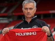 First Press Conference Jose Mourinho Takes Dig On Wenger Pep Lvg