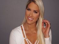 Kelly Kelly Breaks Down Remembering Relationship With Wwe Superstar