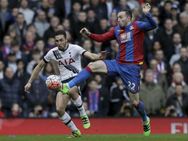 Fc Schalke Signs Algerian Midfielder Bentaleb French Stambouli