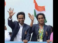 Rio Olympics Silver Medalist Pv Sindhu Reaches Vijayawada