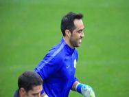 Manchester City Goalkeeper Claudio Bravo Excited Return Face Barcelona