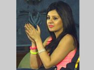 Trouble For Sakshi Dhoni In Case Reports