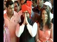 Wrestler Geeta Phogat Gets Married Aamir Khan Attends Wedding Dangal