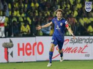 Photos Isl Diego Forlan Hat Trick Helps Mumbai Beat Kerala 5 
