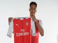 Official Arsenal Sign Cohen Bramall From Hednesford Town