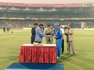 rd Odi Ms Dhoni Felicitated Sourav Ganguly At Eden Gardens