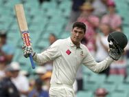st Test Turning Pitch Big No Ball Matt Renshaw Runs Off After Stomach Upset