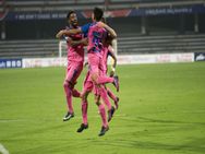 Bengaluru Fc Wear Pink Jersey Mark Women S Day Against Chennai