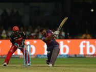 Watch Ms Dhoni S Six Lands On The Roof Ipl 