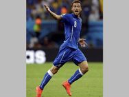 Juventus Reject Chelsea S Bid Italian Midfielder