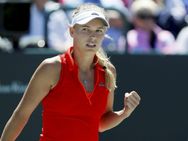 Wimbledon Caroline Wozniacki David Ferrer Advance Second Round