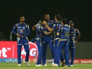 Mumbai Indians Lift Ipl Title Third Time Twitter Congratulates Rohit Sharma