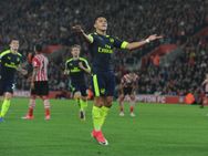 Epl Sanchez Giroud Star As Arsenal Beat Southampton 2 