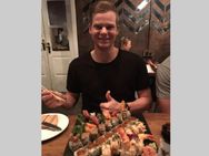 Ipl 2017 Rps Captain Steve Smith Puts On Clinic With Sushi Rolls