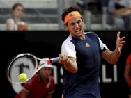 French Open Dominic Thiem Beat Bernard Tomic First Round