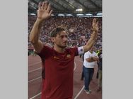 King Rome Francesco Totti Bids Farewell Football