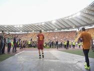 Photos Francesco Totti S Final Match As Roma Colours