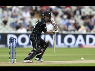 New Zealand Wicketkeeper Luke Ronchi Retires From International Cricket